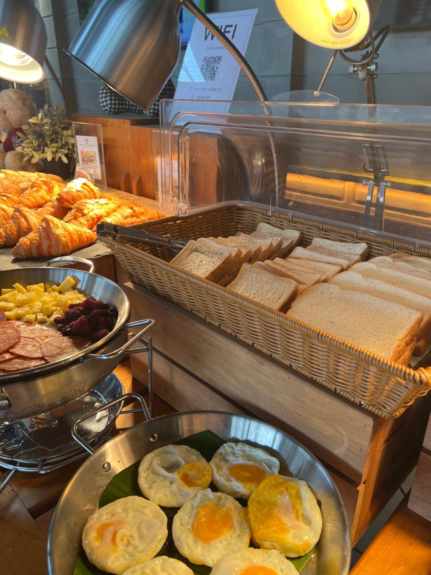 Macchiato Resort Savannakhet Opposite Thai Embassy エクステリア 写真