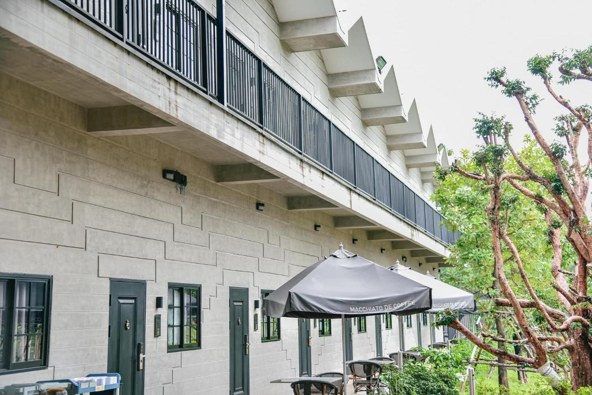 Macchiato Resort Savannakhet Opposite Thai Embassy エクステリア 写真