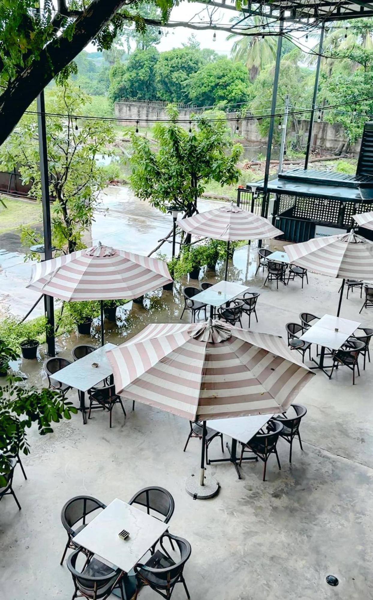 Macchiato Resort Savannakhet Opposite Thai Embassy エクステリア 写真