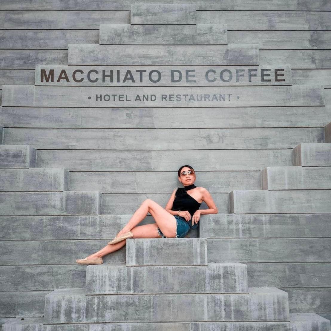 Macchiato Resort Savannakhet Opposite Thai Embassy エクステリア 写真