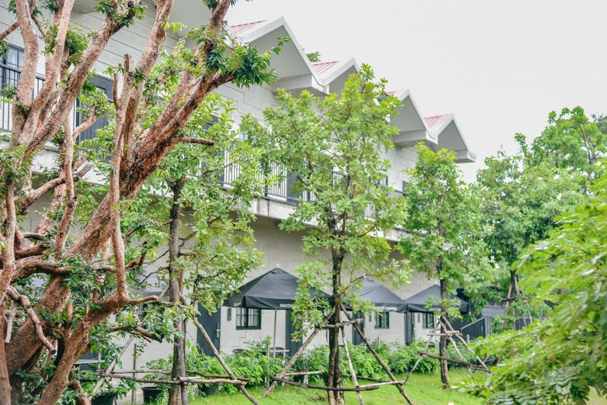 Macchiato Resort Savannakhet Opposite Thai Embassy エクステリア 写真