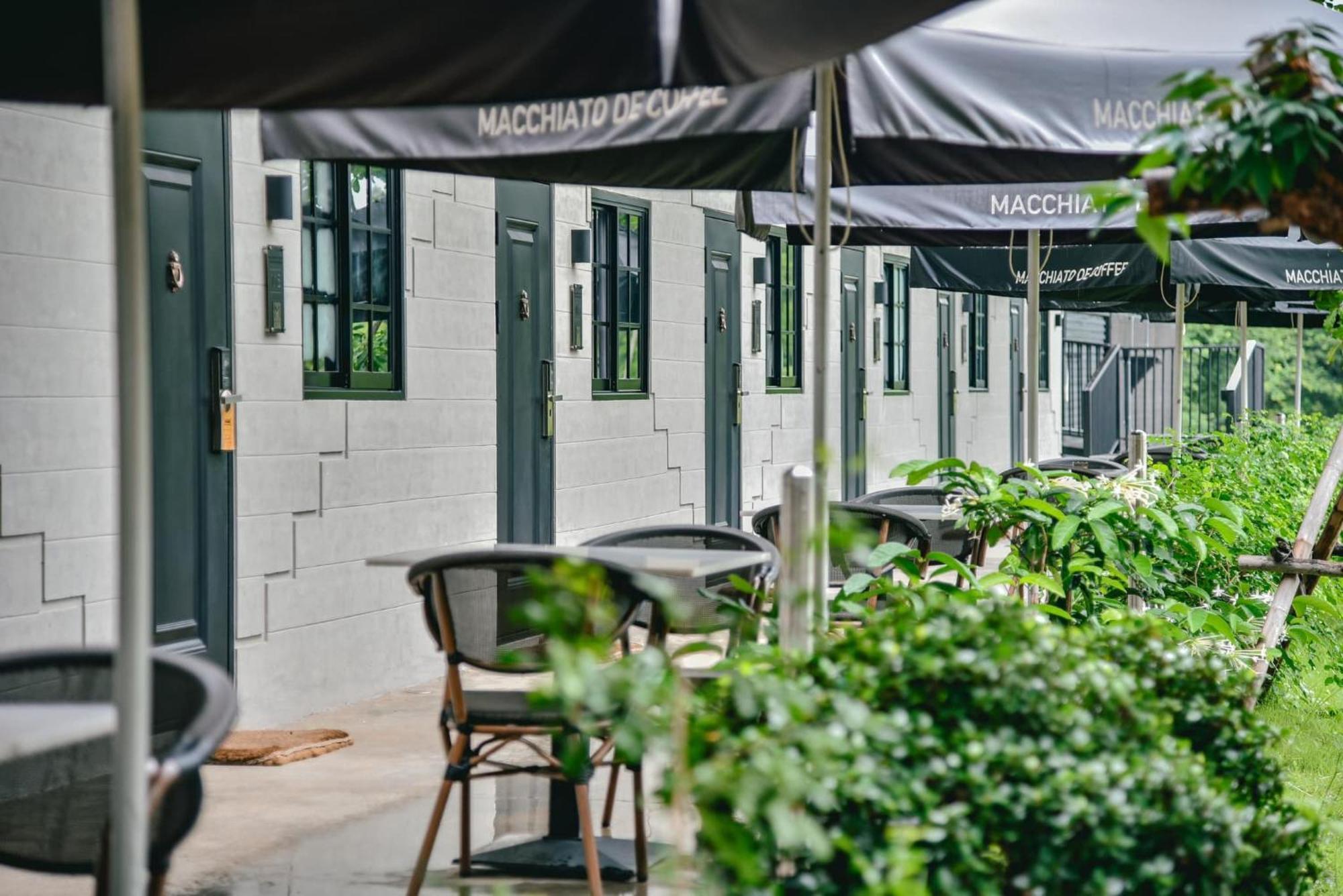 Macchiato Resort Savannakhet Opposite Thai Embassy エクステリア 写真